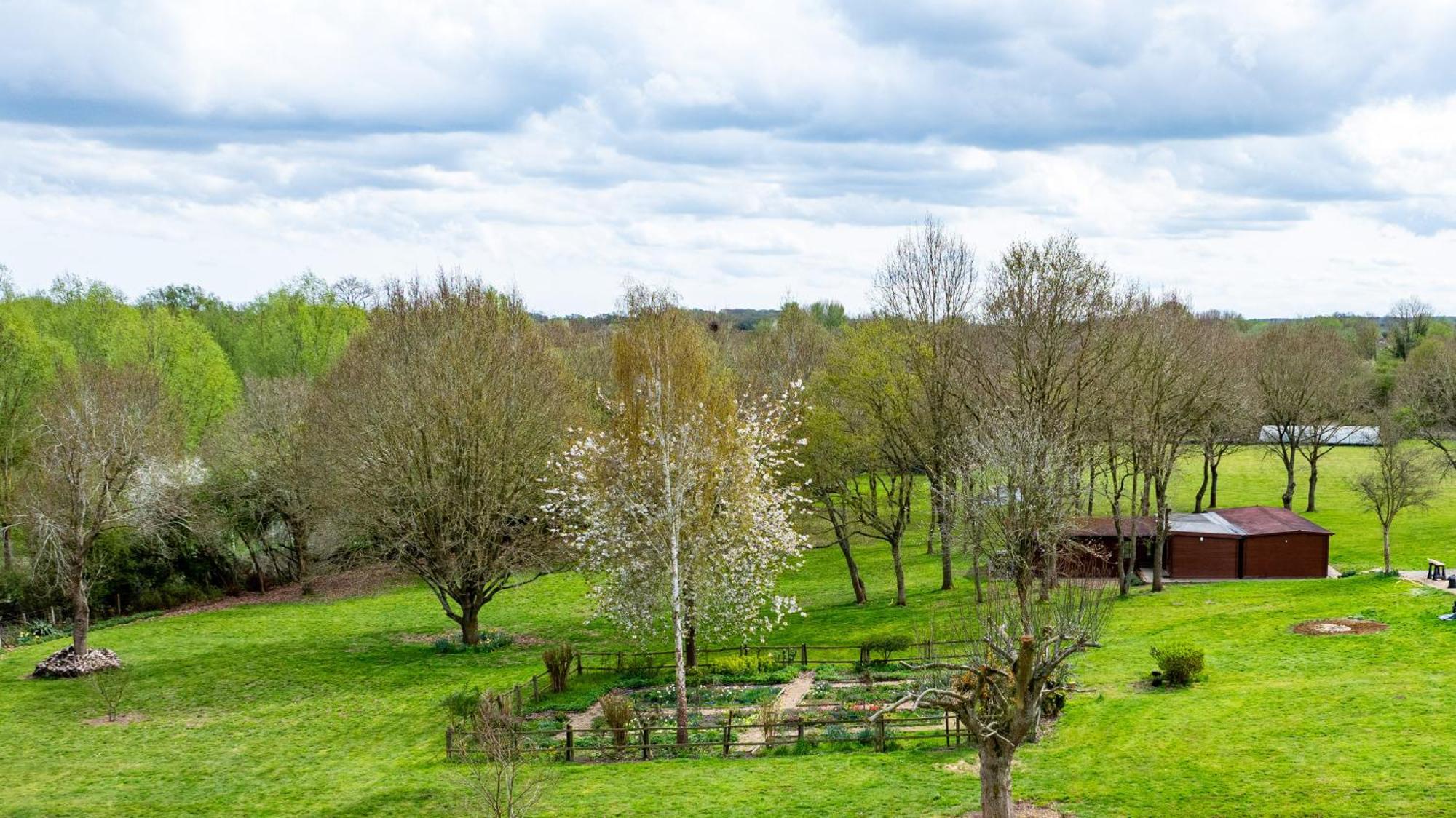 Cabin In The Countryside Sible Hedingham Exterior foto