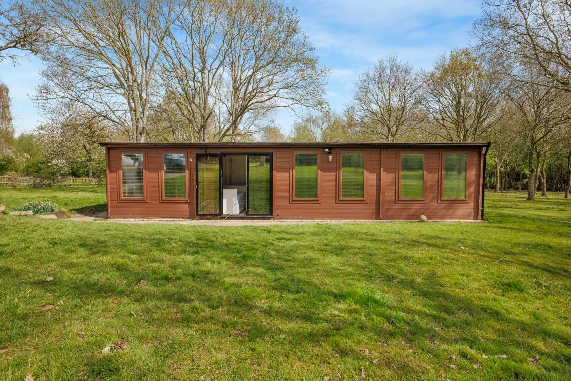Cabin In The Countryside Sible Hedingham Exterior foto